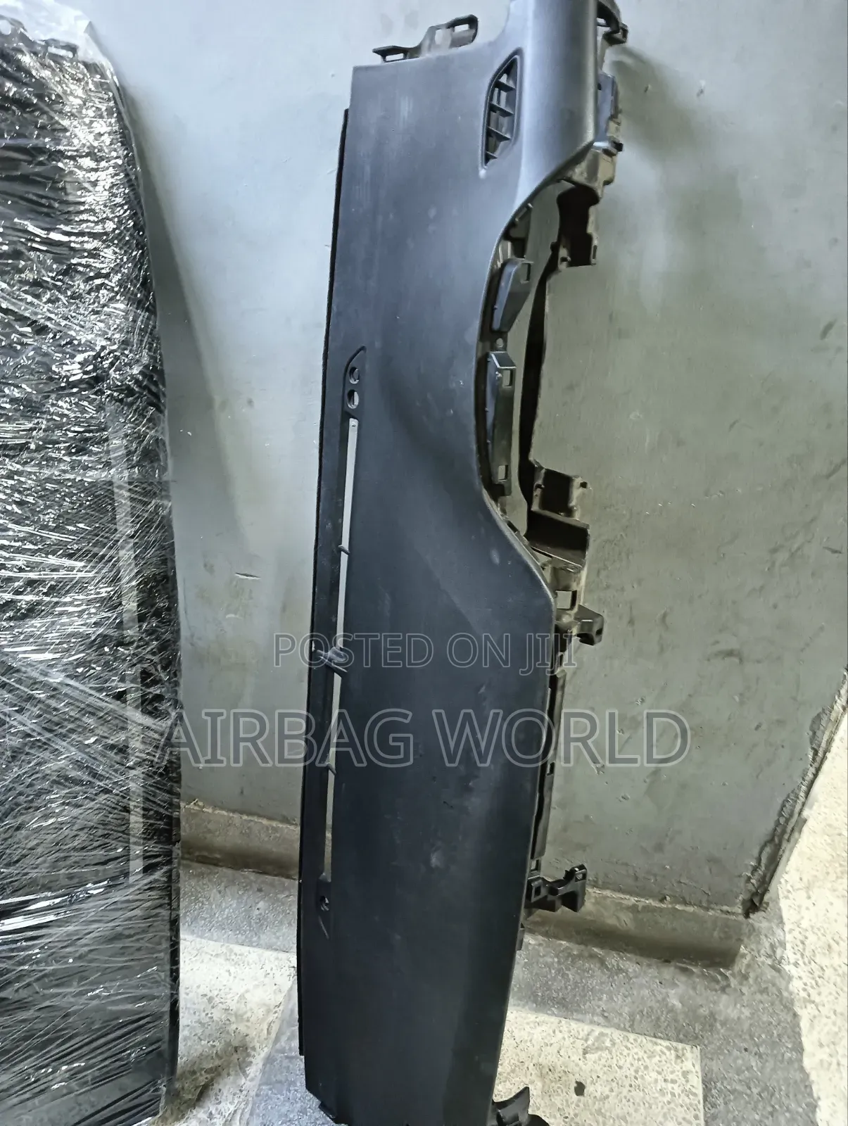 Toyota Revo Dashboard Airbag