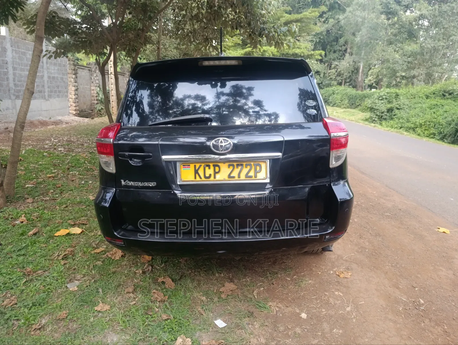 Toyota Vanguard 2010 Black