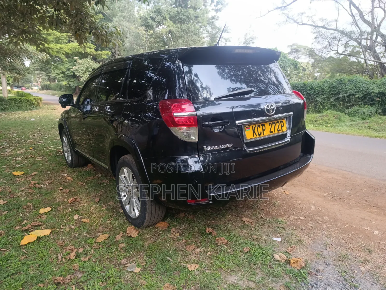 Toyota Vanguard 2010 Black