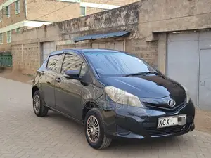 Toyota Vitz 2013 Black