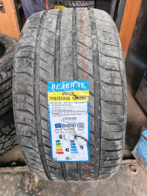 285/35zr20 Bearway