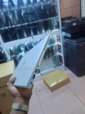 Laptop HP EliteBook 840 G8 16GB Intel SSD 256GB