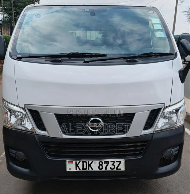 Nissan Caravan (Urvan) 2015 White
