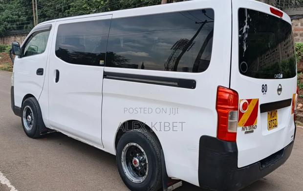 Nissan Caravan (Urvan) 2015 White - thumbnail 7