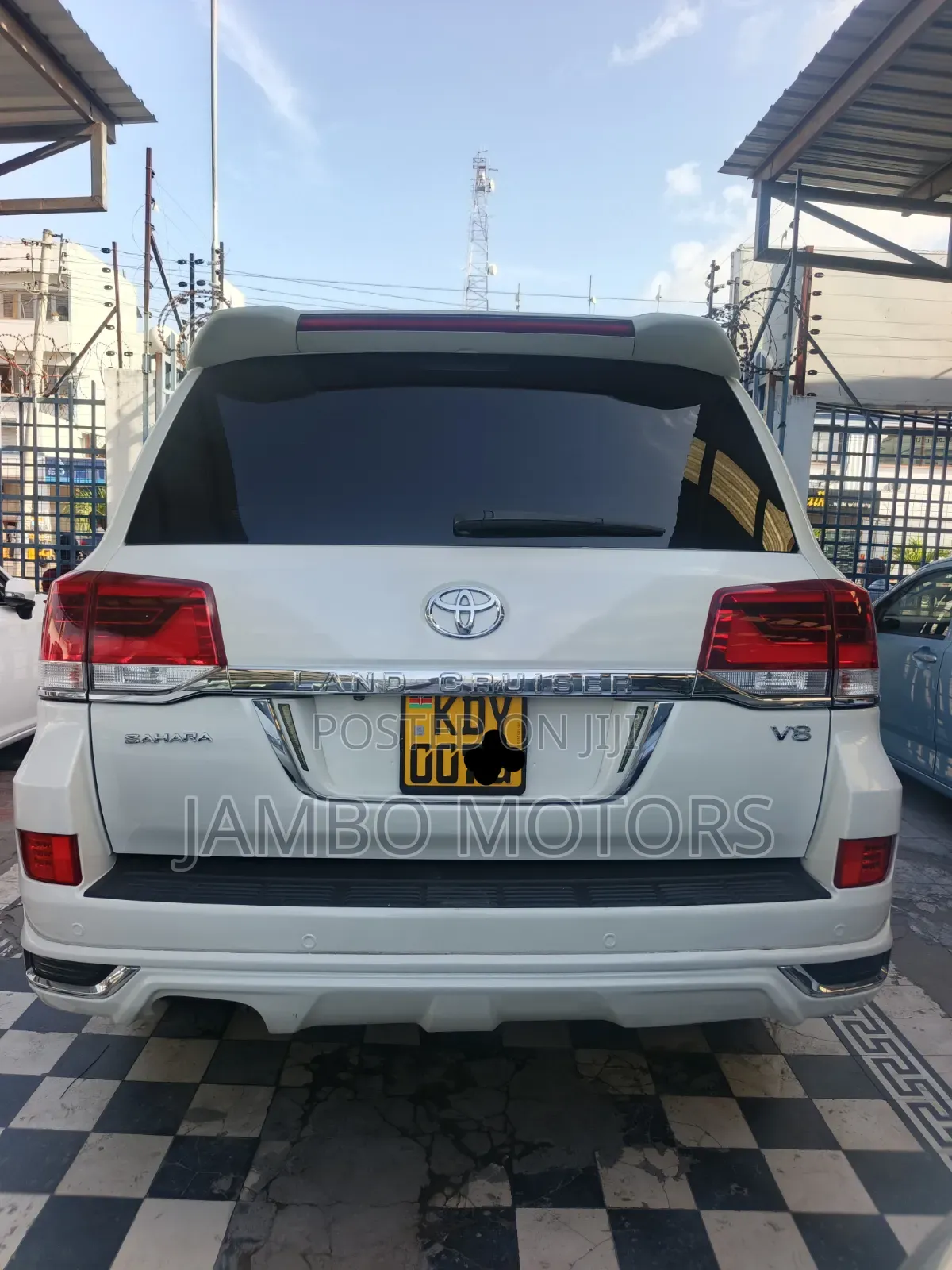 Toyota Land Cruiser 4.5 V8 TD 2019 White