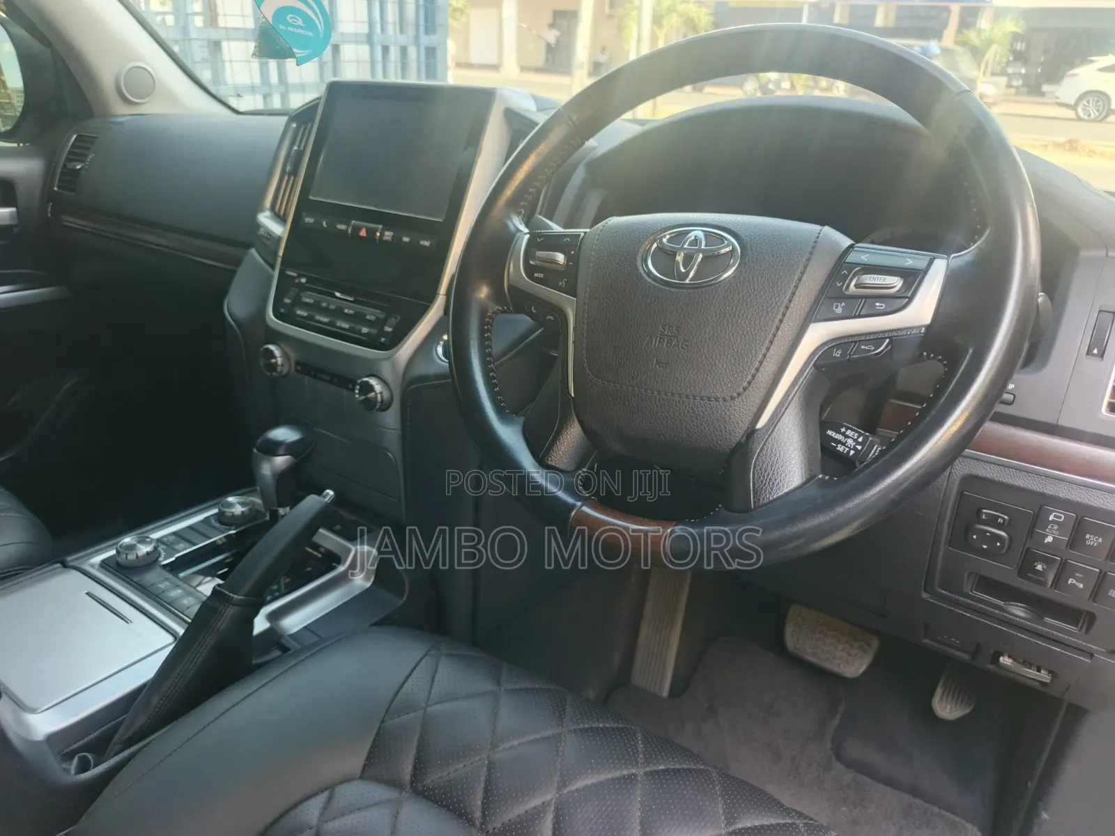 Toyota Land Cruiser 4.5 V8 TD 2019 White