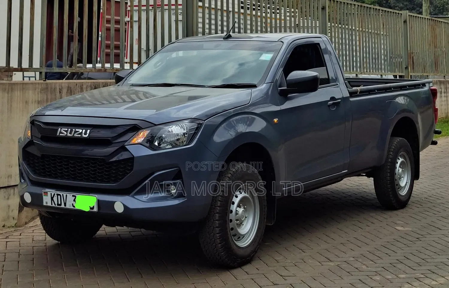 Isuzu D-MAX 2025 Gray