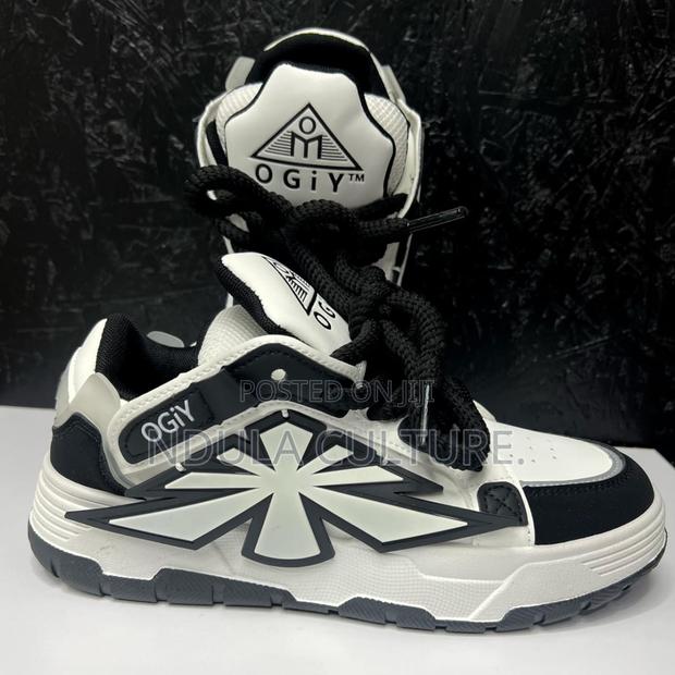Ogiy Sneakers - main view