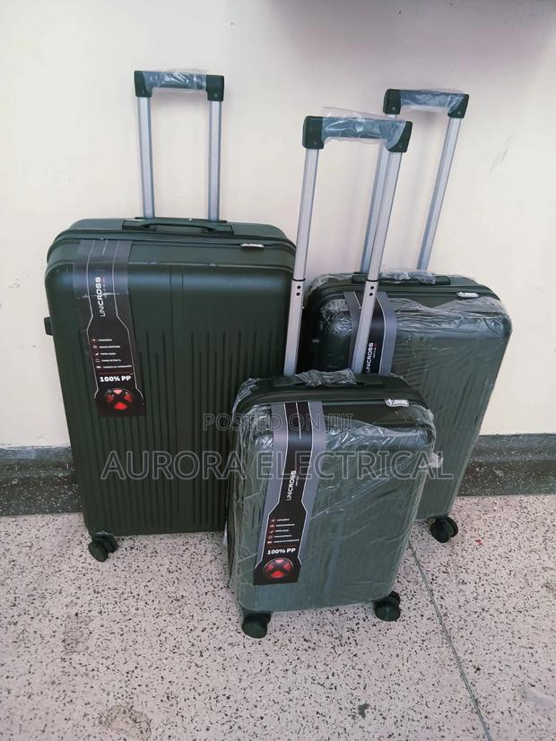 Medium Travellers Suitcase - thumbnail 2
