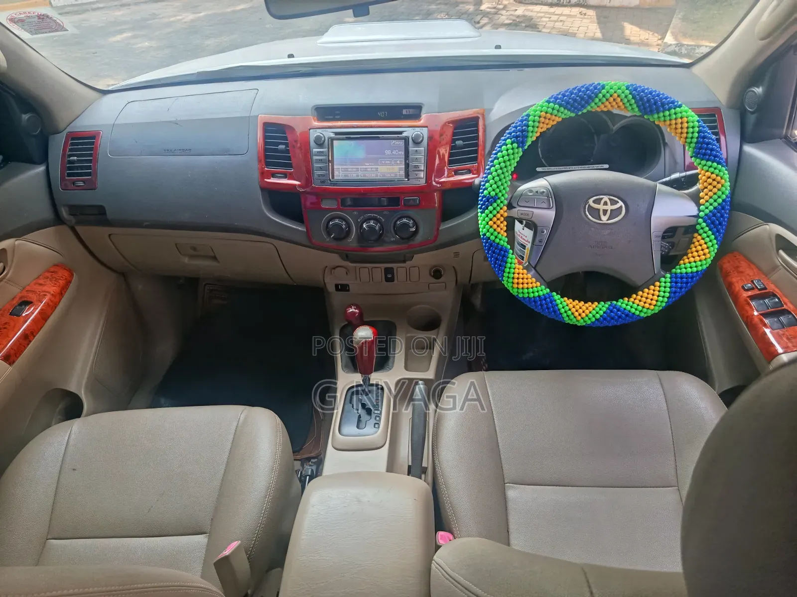 Toyota Hilux 2013 White