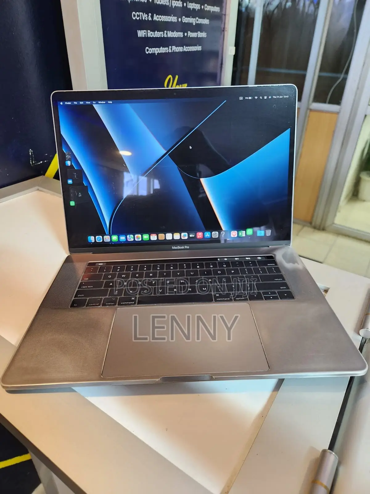 Laptop Apple MacBook Pro 2017 16GB Intel Core i7 SSD 512GB
