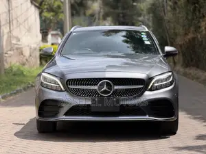 Mercedes-Benz C180 2019 Silver