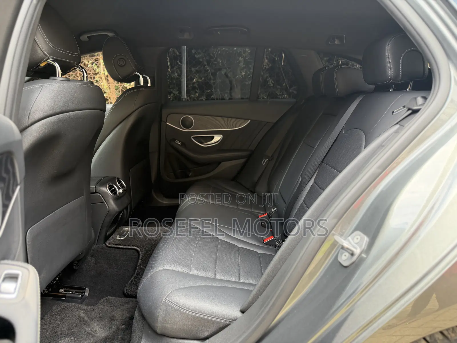 Mercedes-Benz C180 2019 Silver