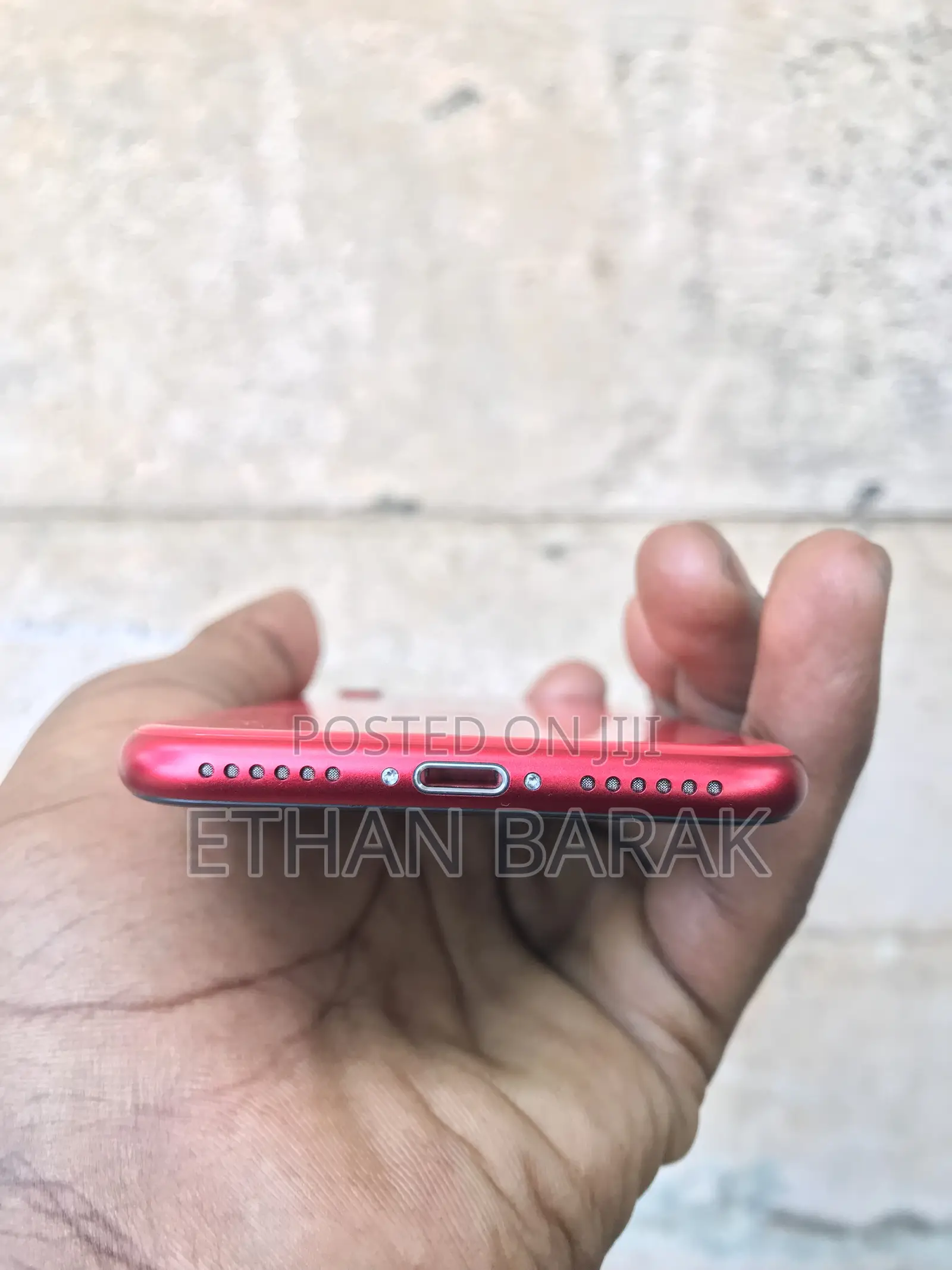 Apple iPhone SE (2020) 64 GB Red