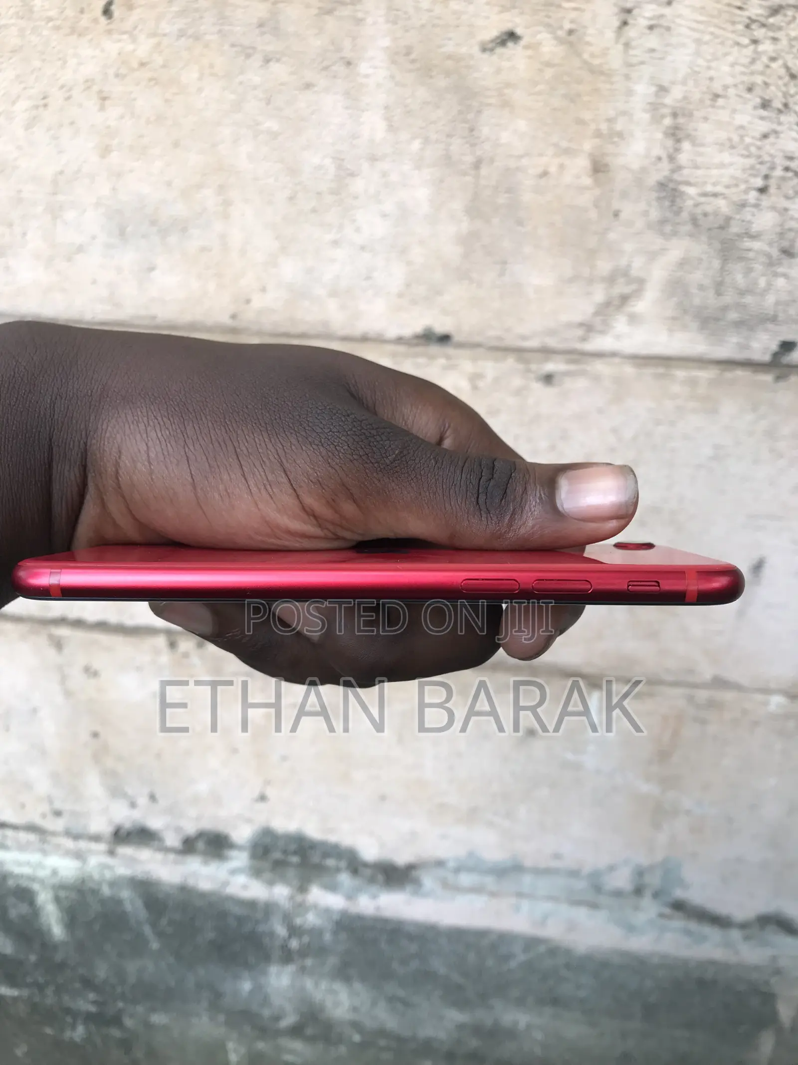Apple iPhone SE (2020) 64 GB Red