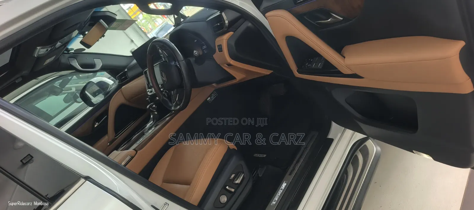 Lexus LX 2022 White