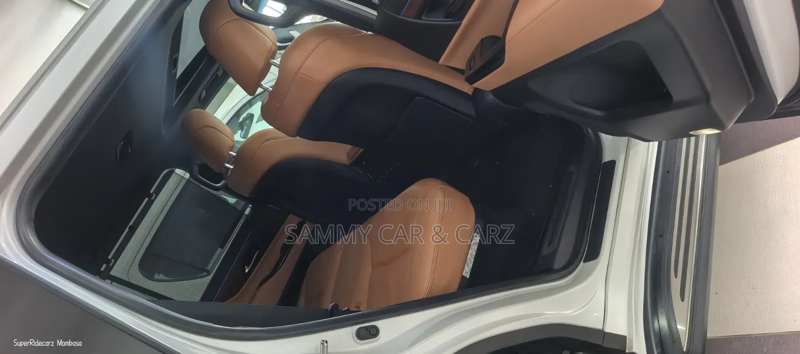 Lexus LX 2022 White