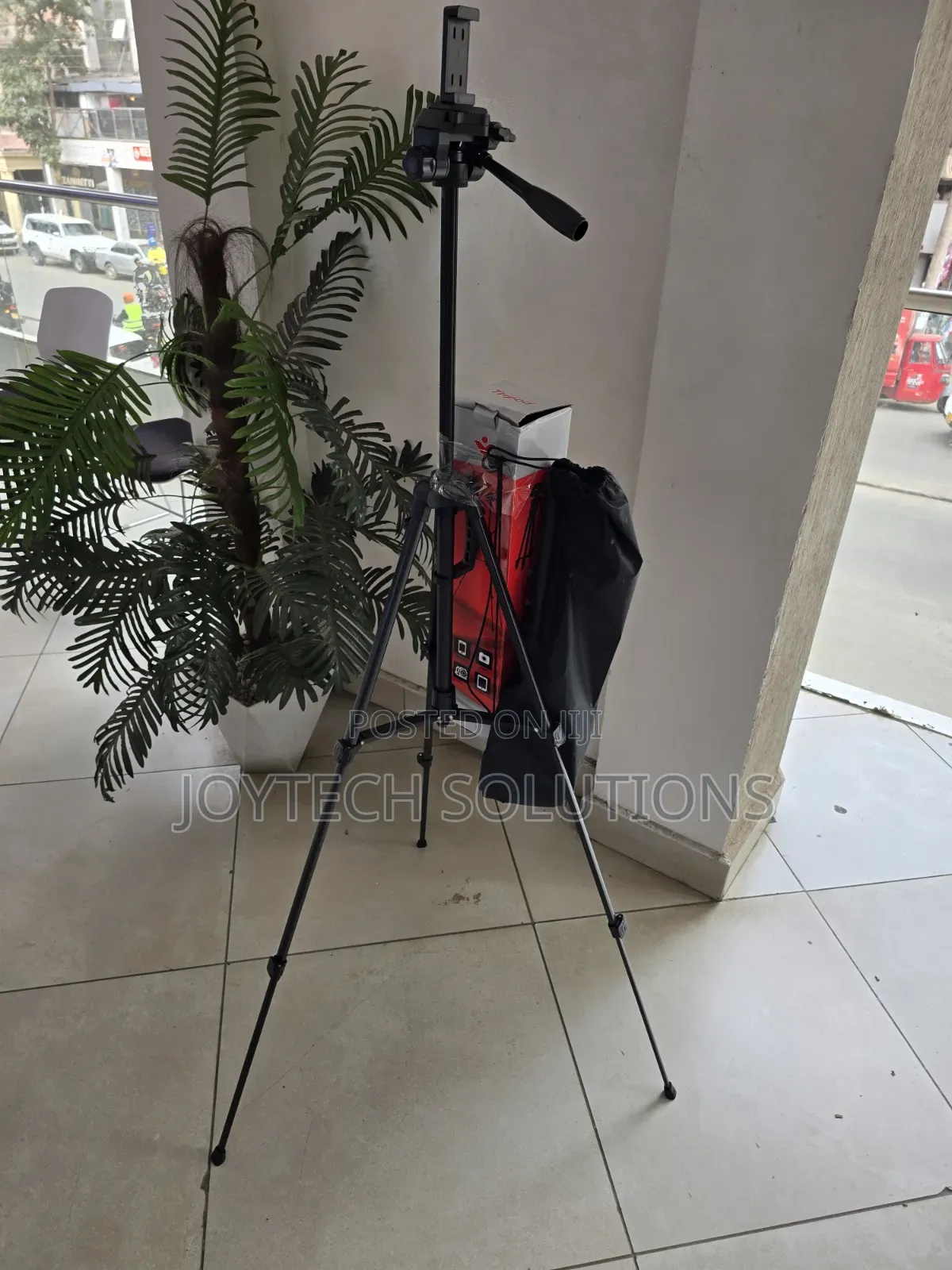 Universal Mobile Phone DSLR Camera Tripod With 360° Pan Head