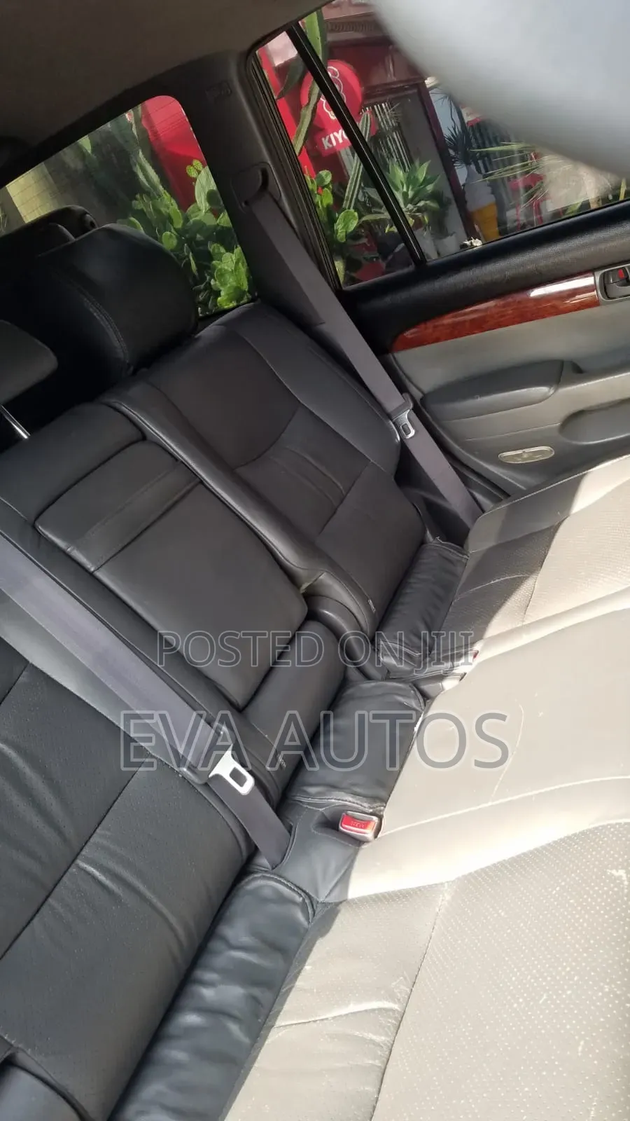 Toyota Land Cruiser 2005 Gray