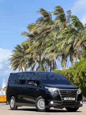 Toyota Noah 2016 Black