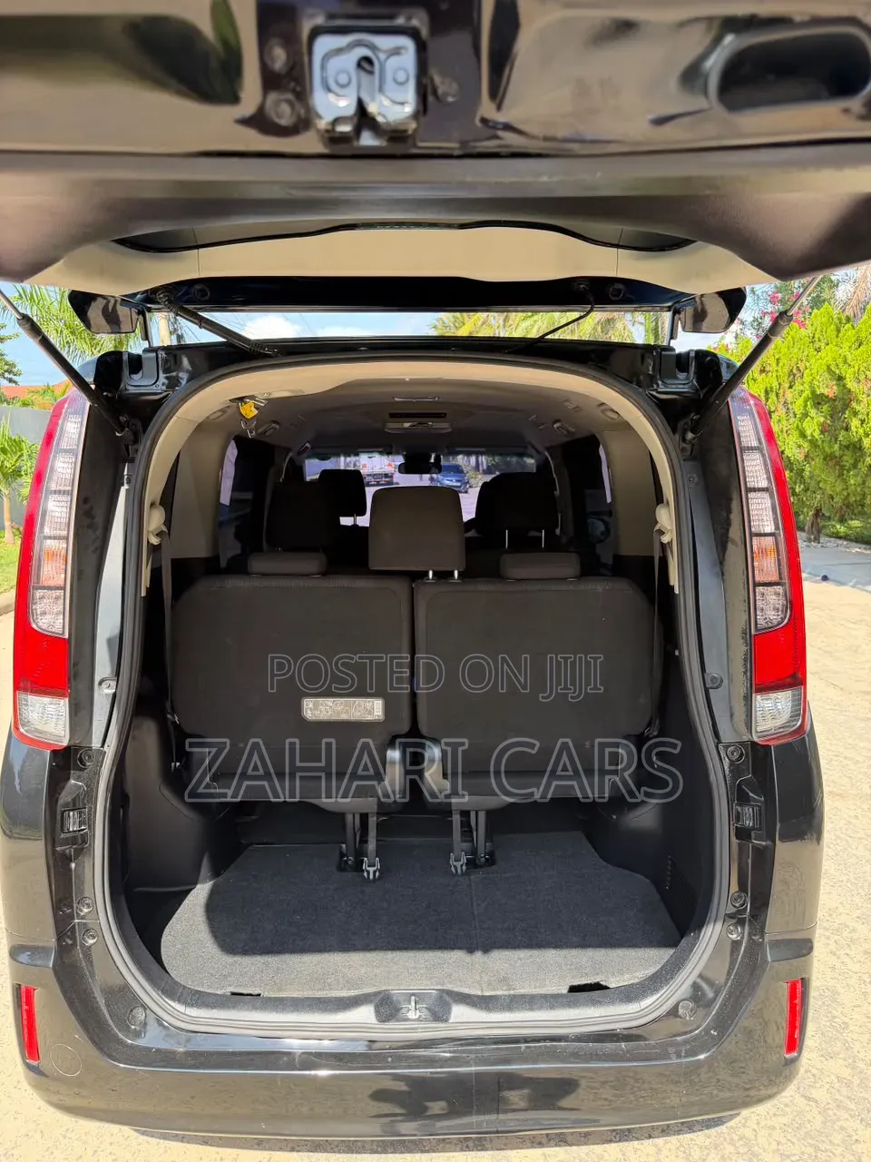 Toyota Noah 2016 Black
