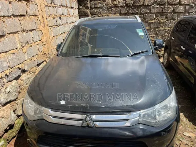 Mitsubishi Outlander 2015 Black
