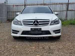 Mercedes-Benz C200 2013 White