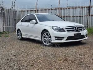 Mercedes-Benz C200 2013 White