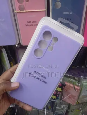 Samsung Galaxy S25 Ultra Silicone Case, Featuring a Soft-Touch Finish