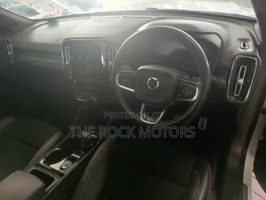 Volvo XC40 2020 Blue