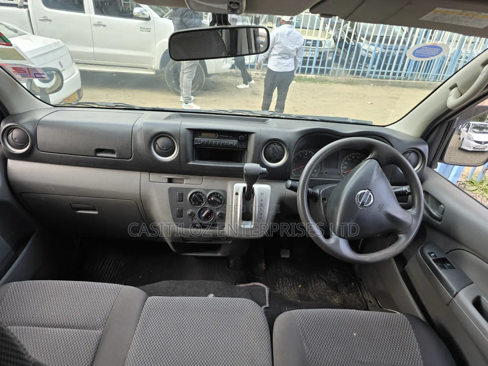 Nissan Caravan (Urvan) 2015 White