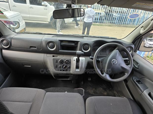 Nissan Caravan (Urvan) 2015 White - thumbnail 8