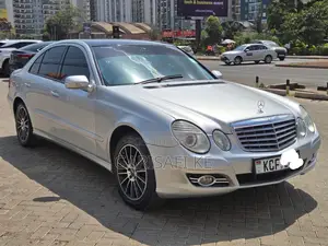 Mercedes-Benz E250 2008 Silver