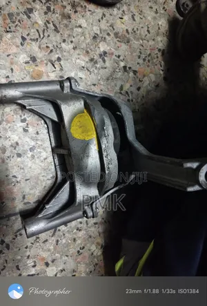 Nissan Murano Gearbox Mountain