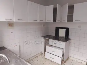 4bdrm House in Waiyaki Way, Loresho for rent