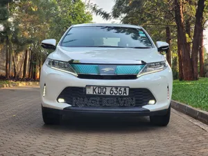 Toyota Harrier 2.0 4WD 2017 White