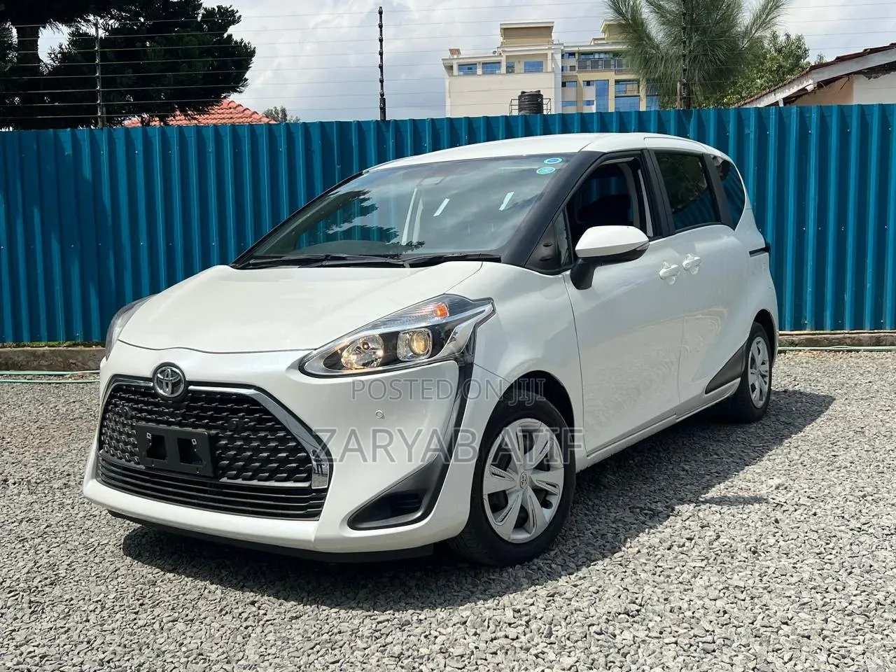 Toyota Sienta 2019 White