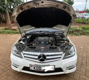Mercedes-Benz C200 2014 White
