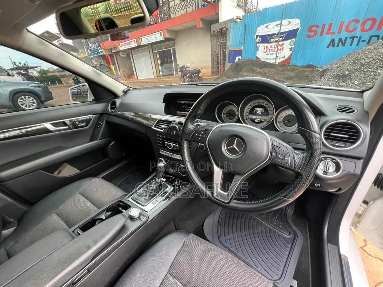 Mercedes-Benz C200 2014 White