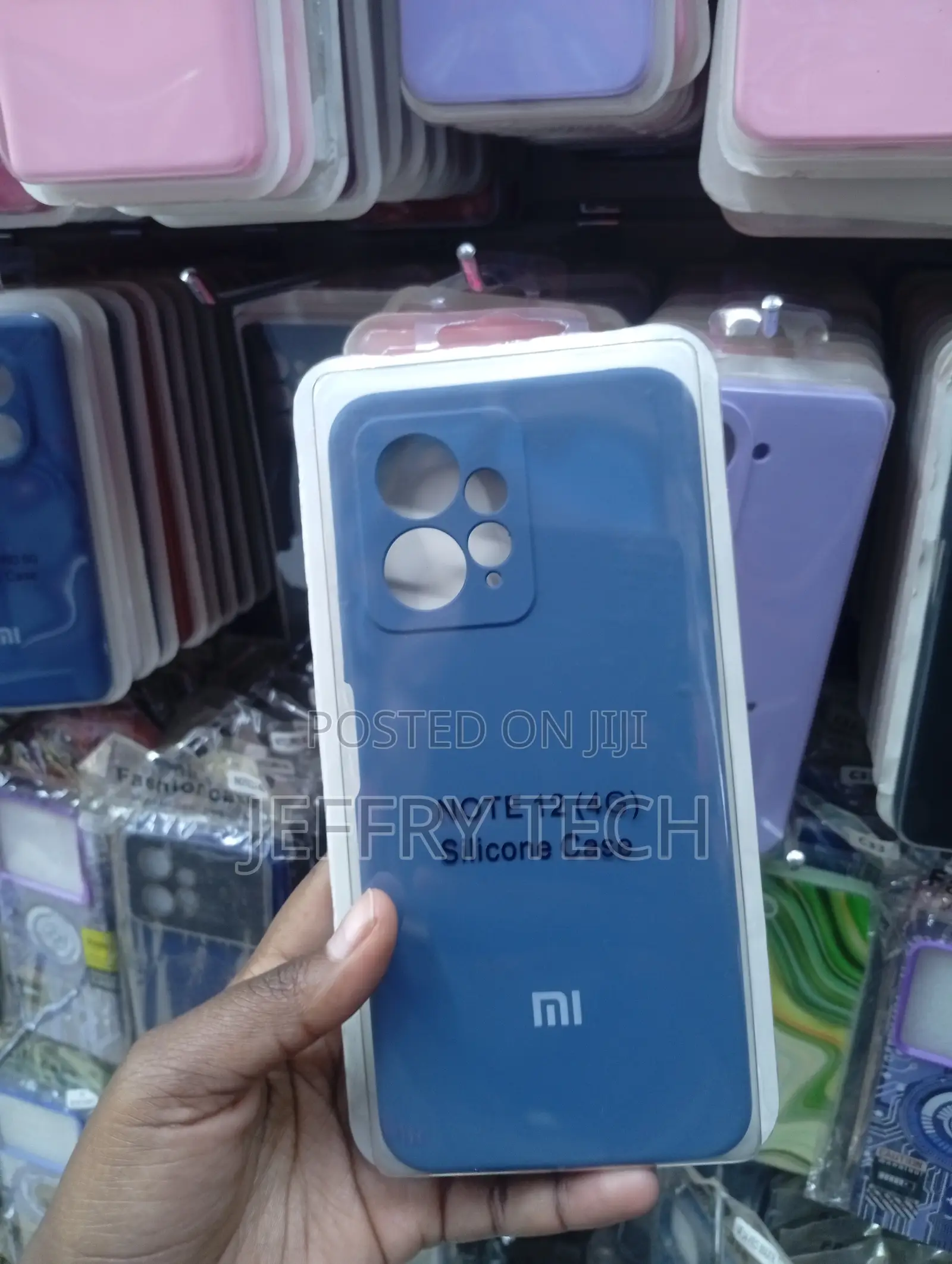 Redmi Note 12 4gsmooth, Soft-Touch Grip Case
