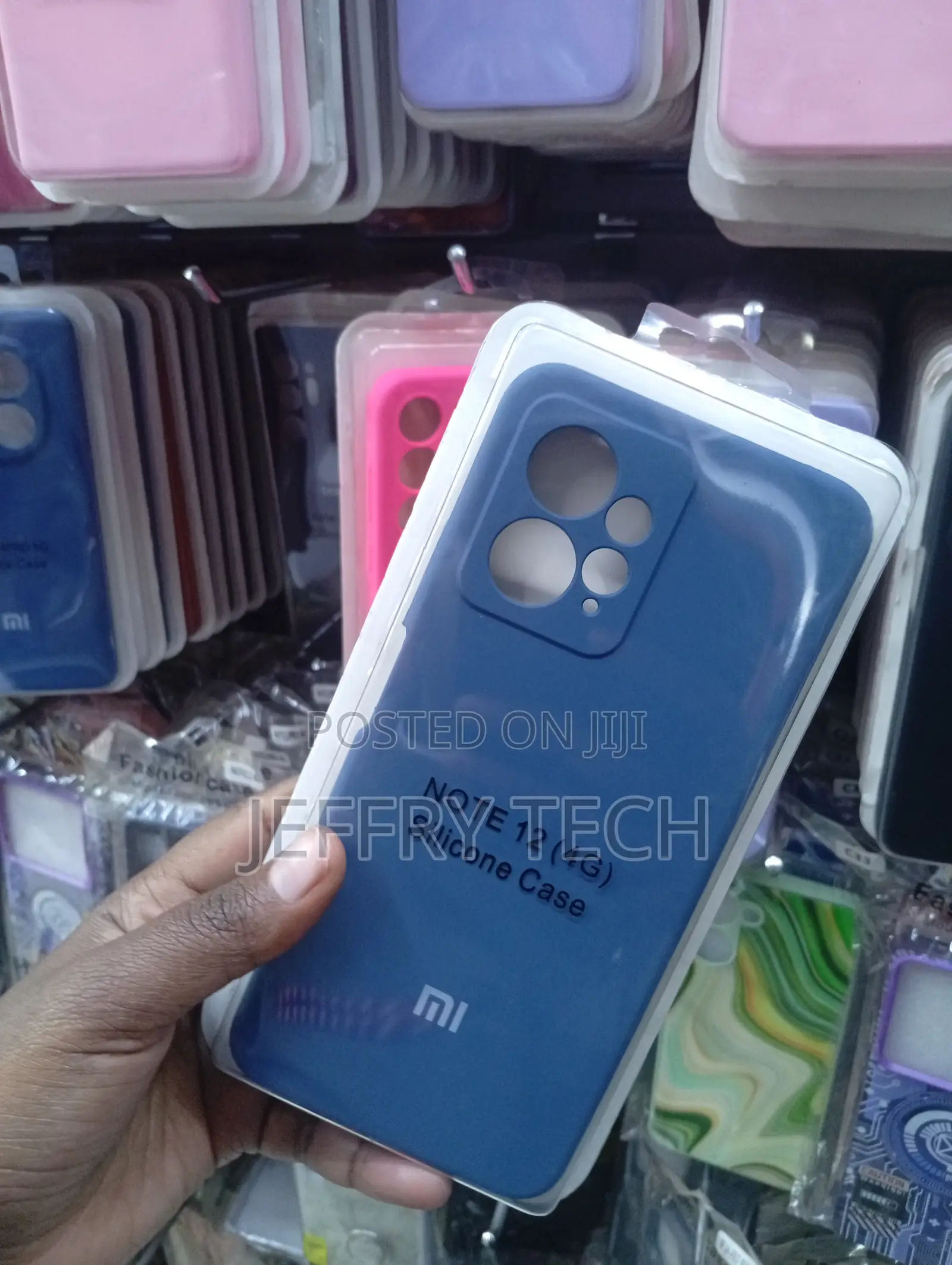 Redmi Note 12 4gsmooth, Soft-Touch Grip Case