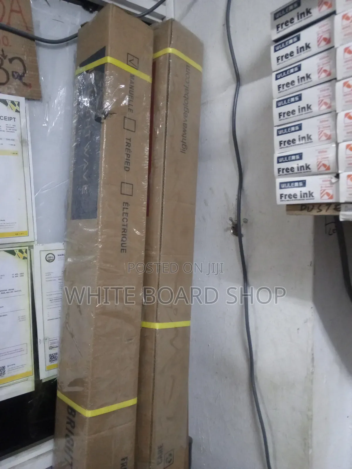200cm X 200cm Manual Pull Down Projection Board