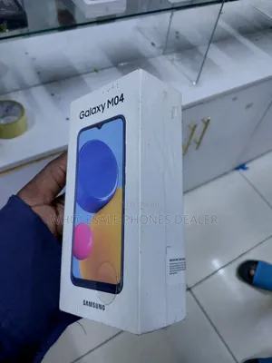 Samsung Galaxy M04 128 GB Gray