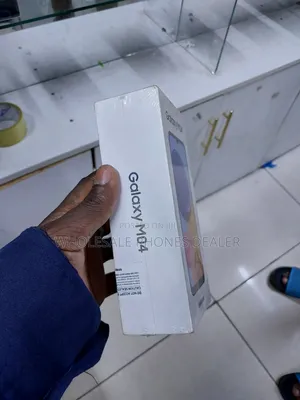 Samsung Galaxy M04 128 GB Gray