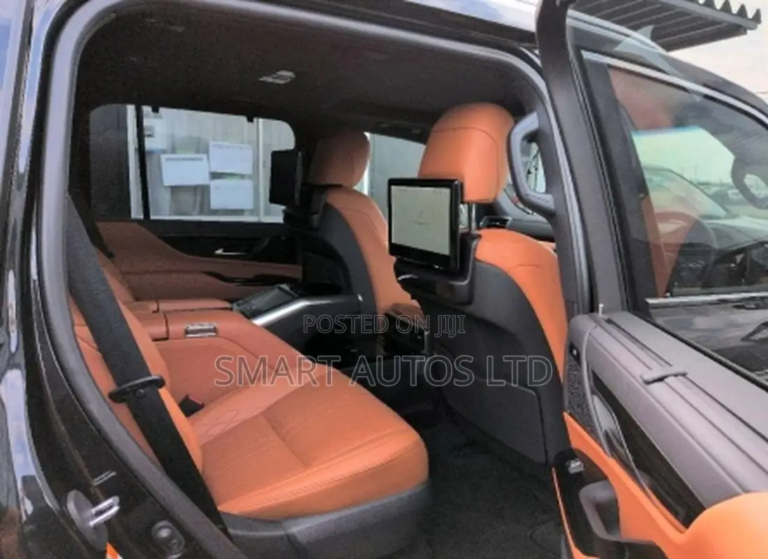 Lexus LX 600 2022 Black