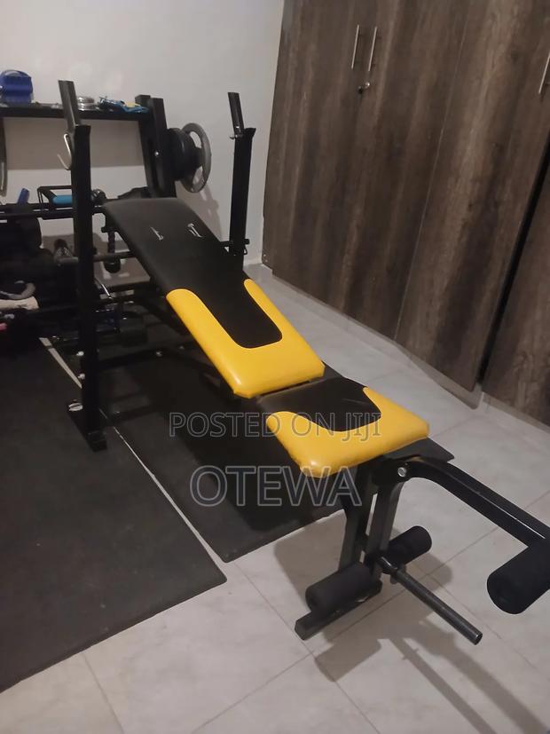 Everlast Gym Bench With 1.5 Barbell - main view