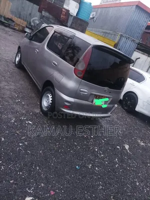 Toyota Fun Cargo 2008 Gray