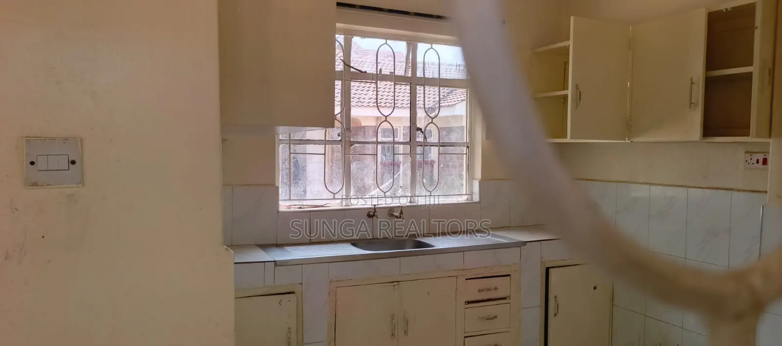 4bdrm Bungalow in Nkoroi for sale