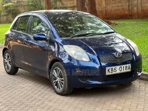 Toyota Vitz 2006 Blue