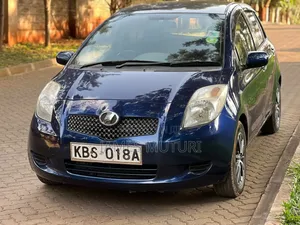 Toyota Vitz 2006 Blue